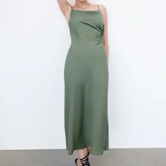 ZARA【NEW】CUT-OUT MIDI DRESS WITH LINEN ASYMMETRIC CUT OUT LINEN MIDI DRESS - Black | ZARA United States